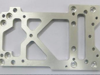 不銹鋼板6000W光纖激光切割打孔樣品