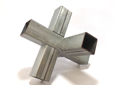 三卡盤光纖激光切管機